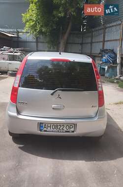 Хэтчбек Mitsubishi Colt 2006 в 