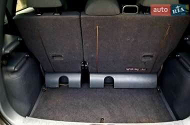 Хэтчбек Mitsubishi Colt 2005 в 