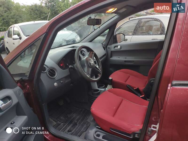 Хэтчбек Mitsubishi Colt 2006 в Львове