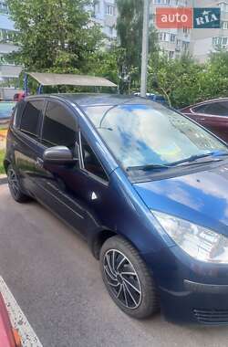 Хэтчбек Mitsubishi Colt 2004 в 