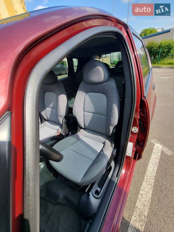 Хэтчбек Mitsubishi Colt 2006 в Луцке