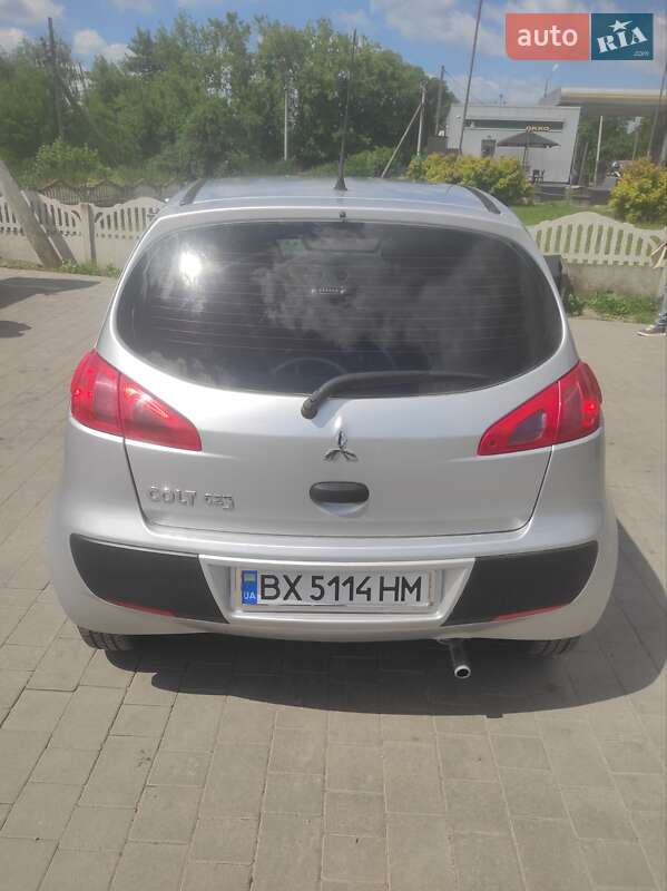 Хэтчбек Mitsubishi Colt 2007 в Остроге фото 5 Хэтчбек Mitsubishi Colt 2007 в Остроге