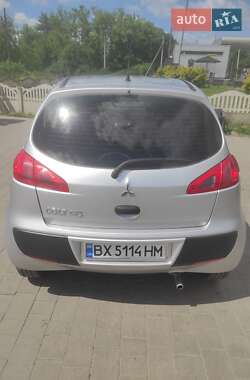 Хетчбек Mitsubishi Colt 2007 в 