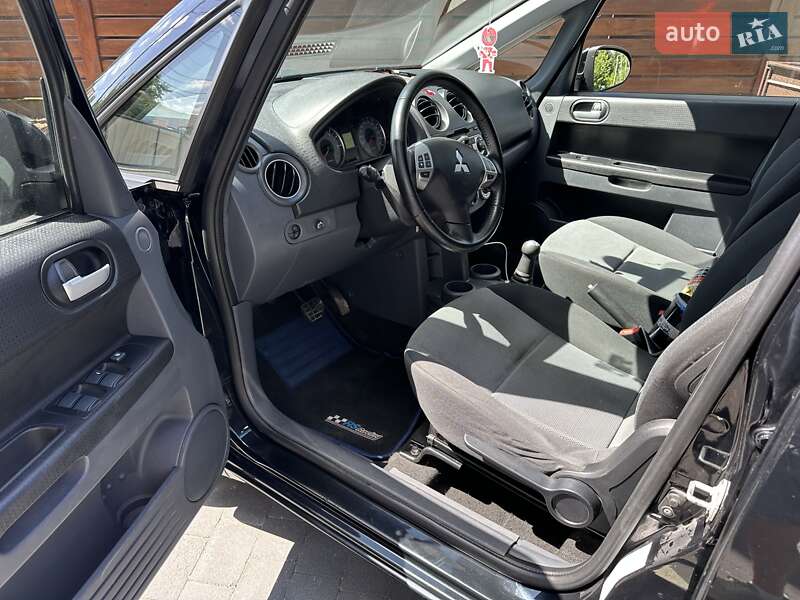 Хэтчбек Mitsubishi Colt 2013 в Черновцах