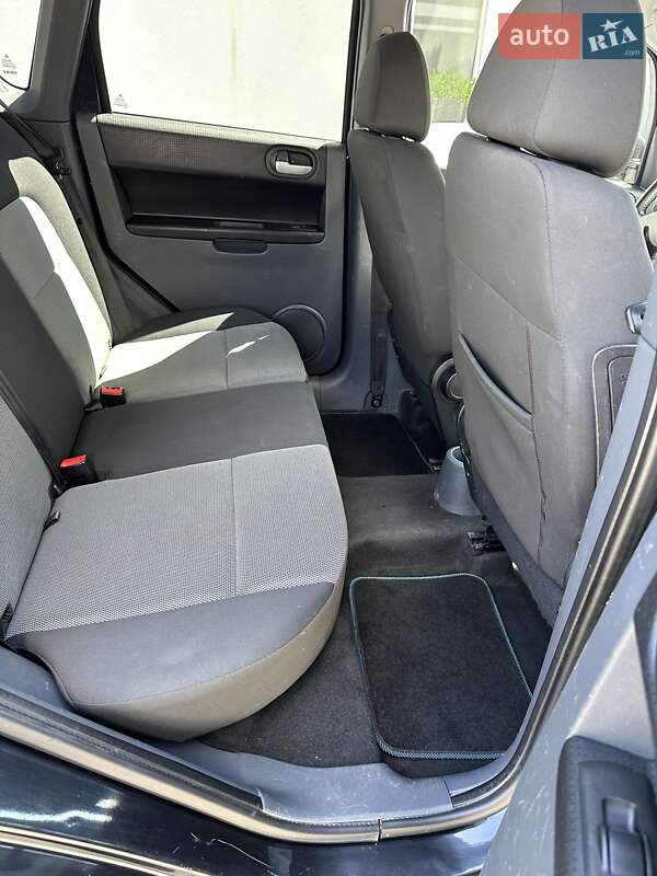 Хэтчбек Mitsubishi Colt 2013 в Черновцах