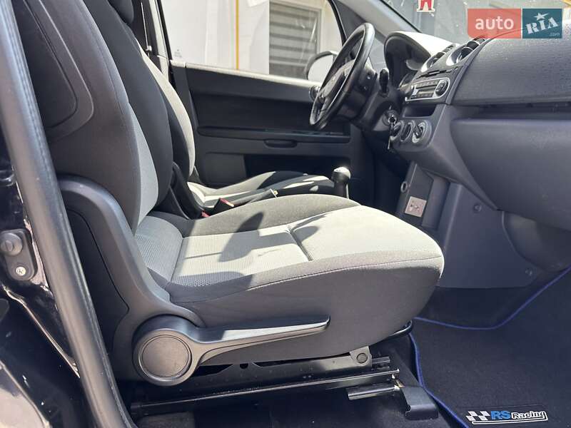 Хэтчбек Mitsubishi Colt 2013 в Черновцах
