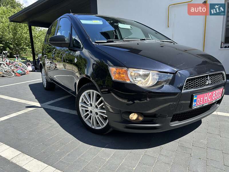 Хэтчбек Mitsubishi Colt 2013 в Черновцах