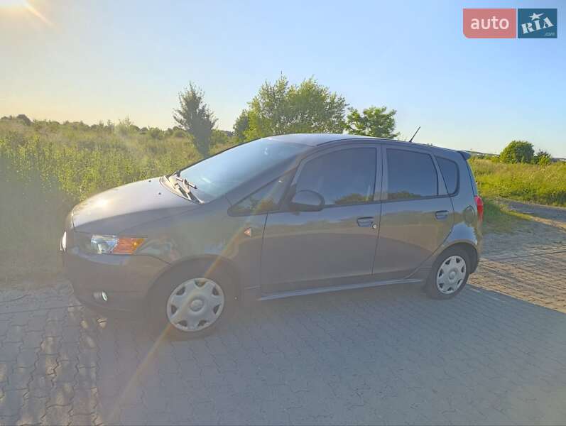 Хэтчбек Mitsubishi Colt 2012 в Львове
