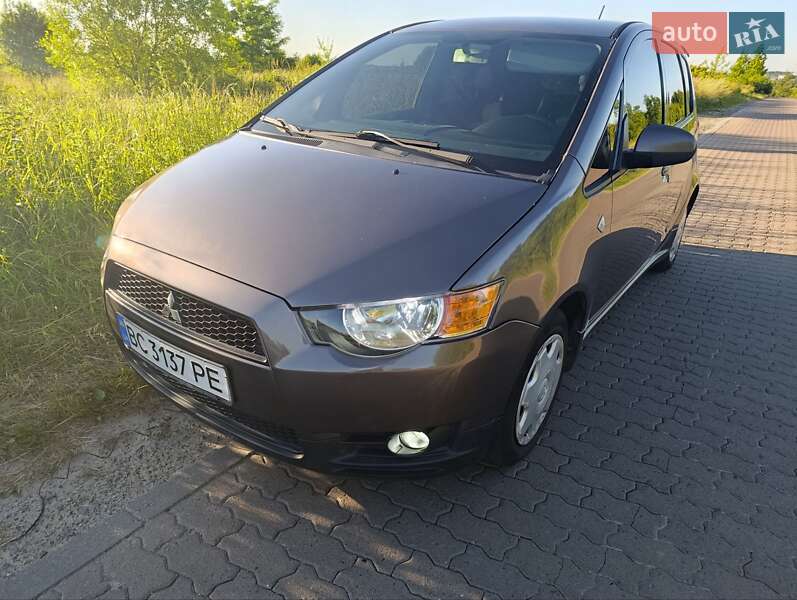 Хэтчбек Mitsubishi Colt 2012 в 