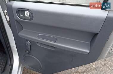Хэтчбек Mitsubishi Colt 2006 в 