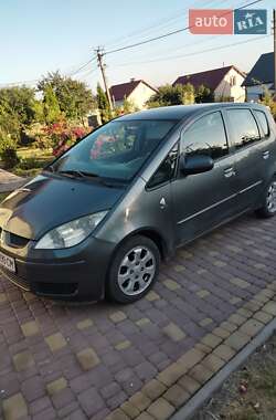 Хэтчбек Mitsubishi Colt 2006 в 