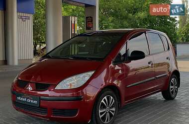 Хэтчбек Mitsubishi Colt 2005 в 