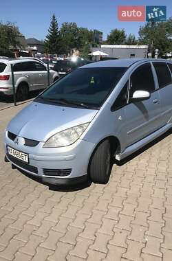 Хэтчбек Mitsubishi Colt 2005 в 