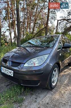 Хэтчбек Mitsubishi Colt 2005 в 