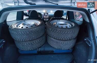Хэтчбек Mitsubishi Colt 2006 в 