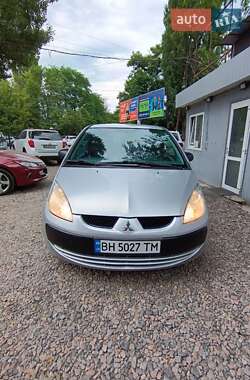 Хэтчбек Mitsubishi Colt 2005 в 