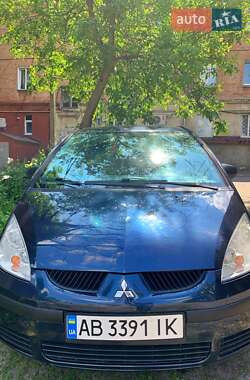 Хэтчбек Mitsubishi Colt 2005 в 