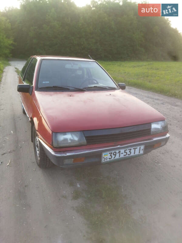 Хэтчбек Mitsubishi Colt 1985 в Кременце фото 4 Хэтчбек Mitsubishi Colt 1985 в Кременце