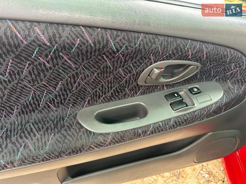 Хэтчбек Mitsubishi Colt 1998 в Овидиополе