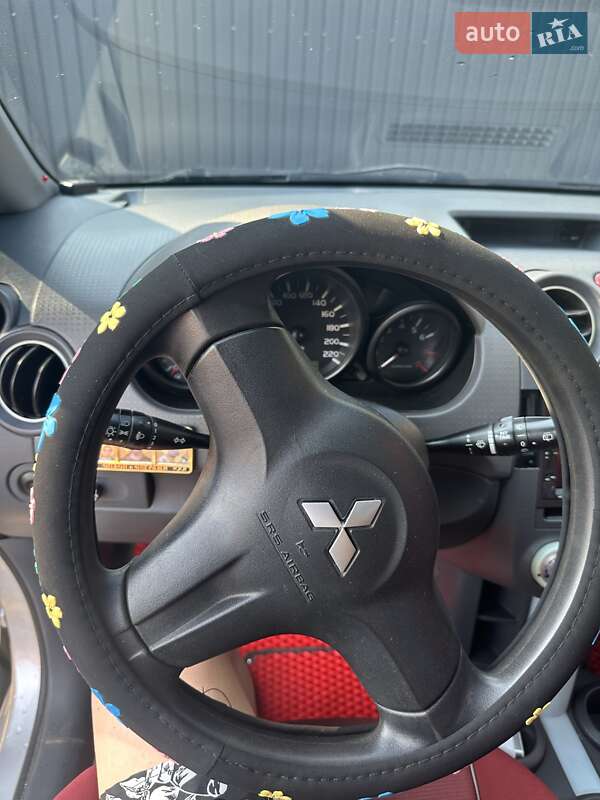 Хэтчбек Mitsubishi Colt 2006 в Чернигове