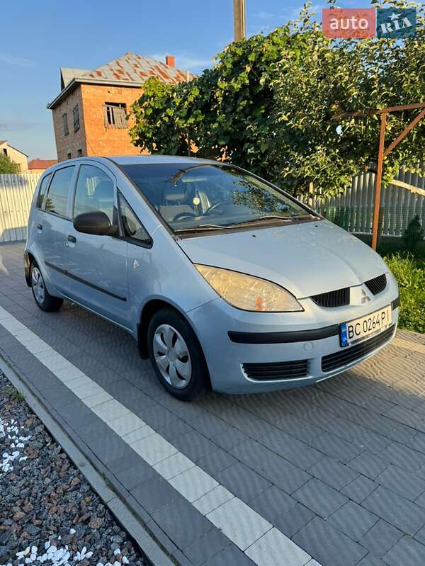 Mitsubishi Colt 2005
