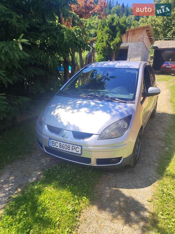 Хэтчбек Mitsubishi Colt 2008 в Сколе