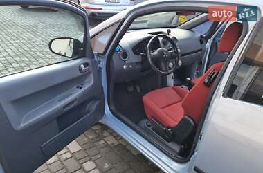 Хэтчбек Mitsubishi Colt 2006 в 