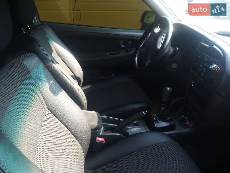 Хэтчбек Mitsubishi Colt 2001 в Хмельницком