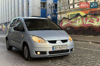 Хэтчбек Mitsubishi Colt 2005 в 