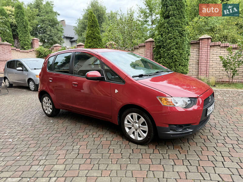 Хэтчбек Mitsubishi Colt 2009 в Черновцах