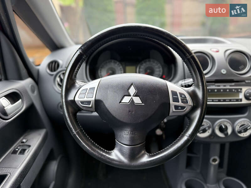 Хэтчбек Mitsubishi Colt 2009 в Черновцах