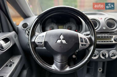 Хэтчбек Mitsubishi Colt 2009 в 
