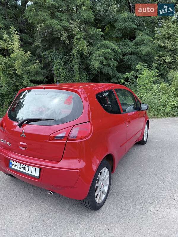 Хэтчбек Mitsubishi Colt 2006 в Киеве