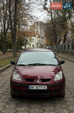 Хэтчбек Mitsubishi Colt 2005 в 
