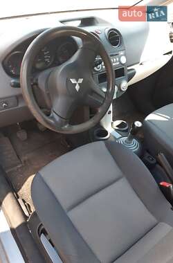 Хэтчбек Mitsubishi Colt 2007 в 