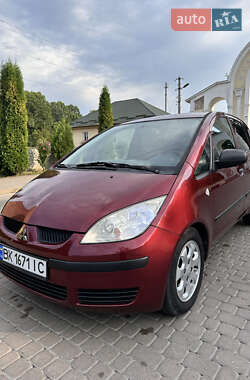 Хэтчбек Mitsubishi Colt 2005 в 