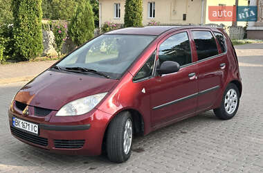Хэтчбек Mitsubishi Colt 2005 в 