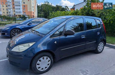 Хэтчбек Mitsubishi Colt 2005 в 