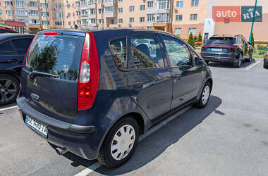 Хэтчбек Mitsubishi Colt 2005 в 