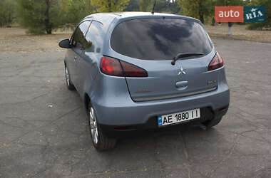 Хэтчбек Mitsubishi Colt 2008 в 