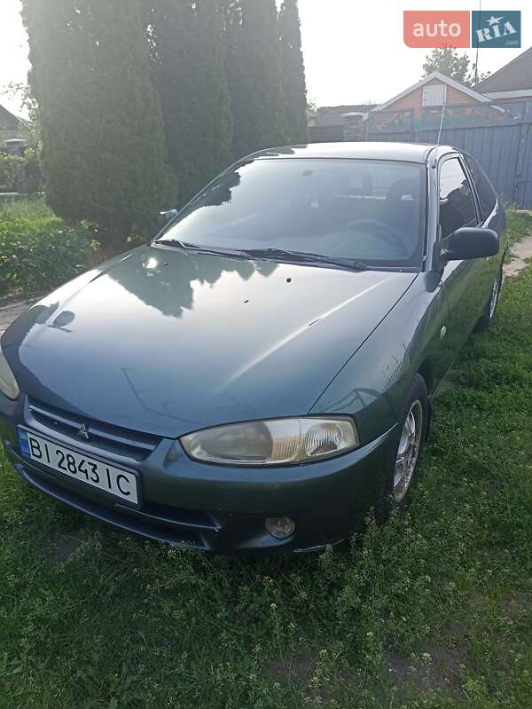 Хэтчбек Mitsubishi Colt 2003 в Полтаве