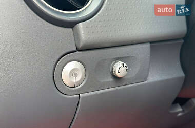 Хэтчбек Mitsubishi Colt 2005 в 