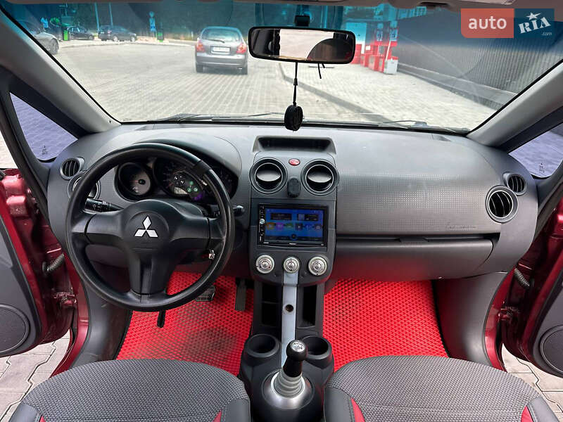 Хэтчбек Mitsubishi Colt 2005 в Днепре