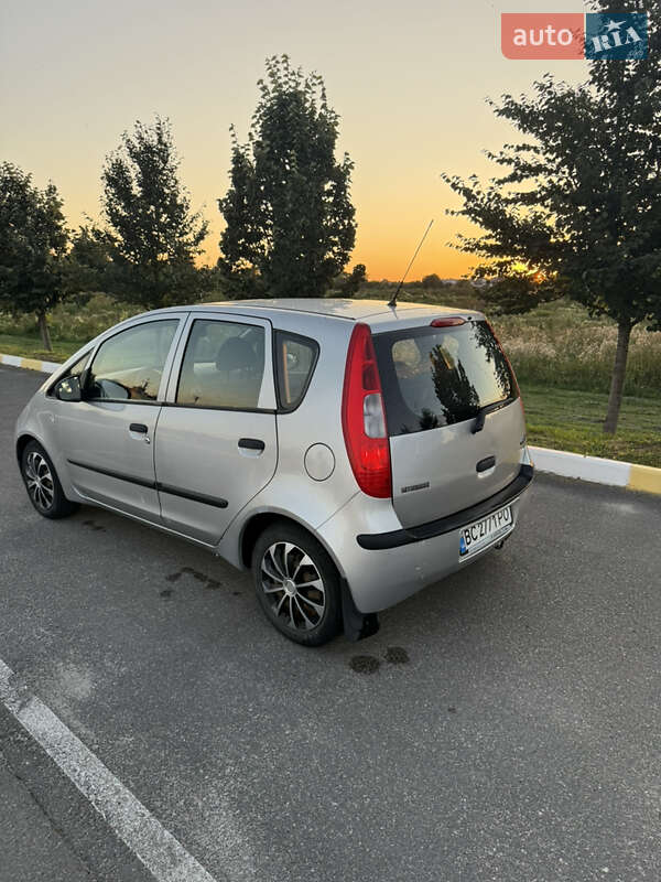 Хэтчбек Mitsubishi Colt 2008 в Киеве