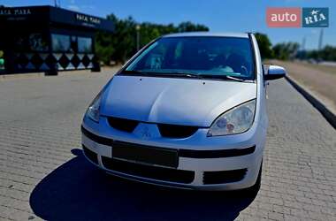 Хэтчбек Mitsubishi Colt 2006 в 