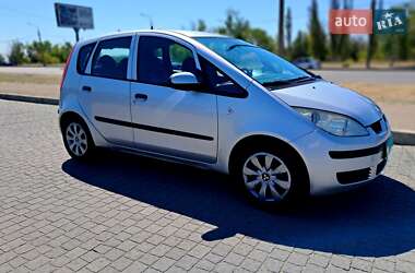 Хэтчбек Mitsubishi Colt 2006 в 