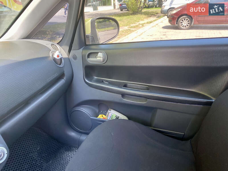 Хэтчбек Mitsubishi Colt 2006 в Ивано-Франковске