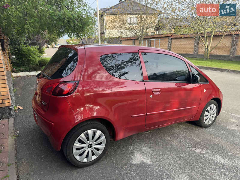 Хэтчбек Mitsubishi Colt 2008 в 