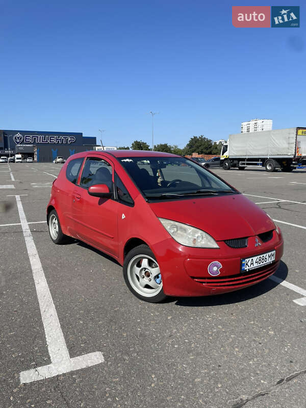 Хэтчбек Mitsubishi Colt 2006 в 
