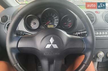 Хэтчбек Mitsubishi Colt 2006 в 